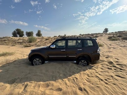 Car Stuck in Sand Dubai: Causes, Risks and What to Do